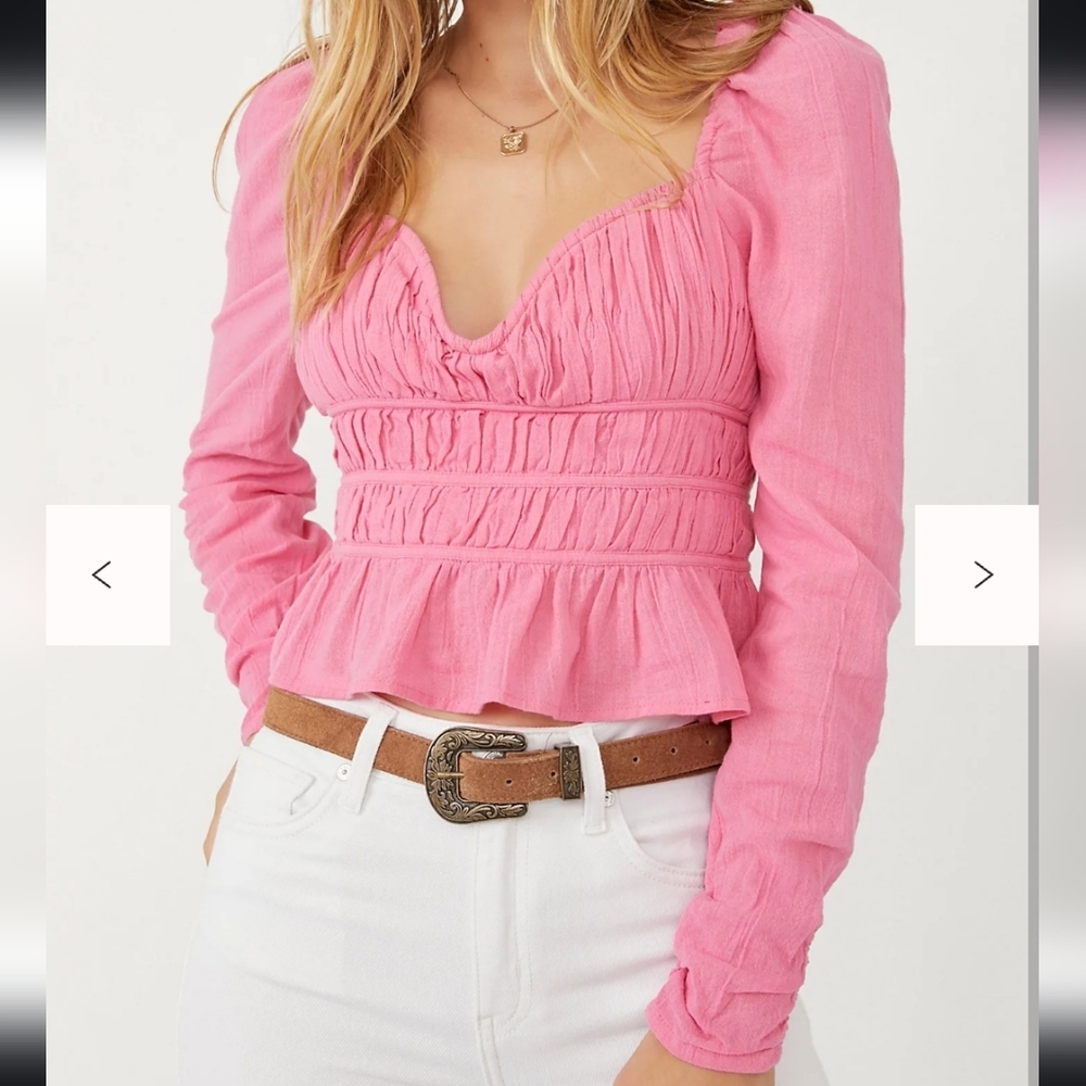 Free people Chloe Sweetheart Smocked long sleeve Crop Top Small in pink